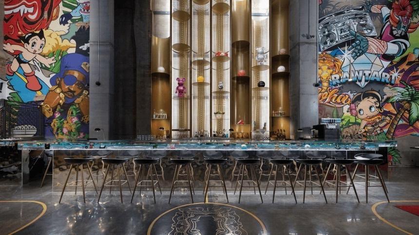 The bar at The Farsides, Montréal
