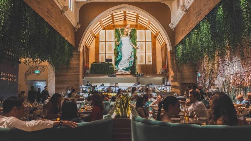 The main room at Yoko Luna, Montréal